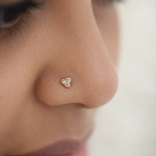 GN0104- Three White Stone Nosepin